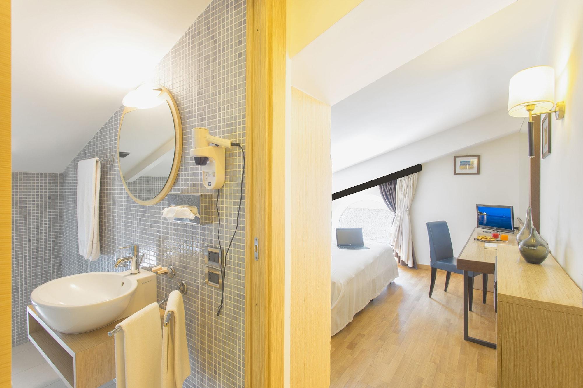 Virgilio Grand Hotel Sperlonga Exterior photo