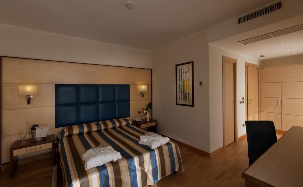 Virgilio Grand Hotel Sperlonga Exterior photo